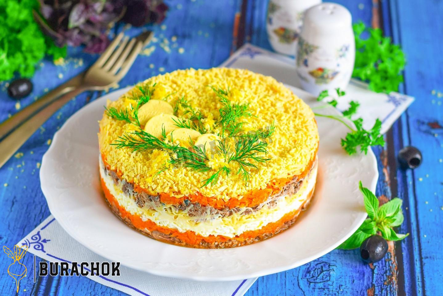 Рибний салат Мімоза з морквою та сиром