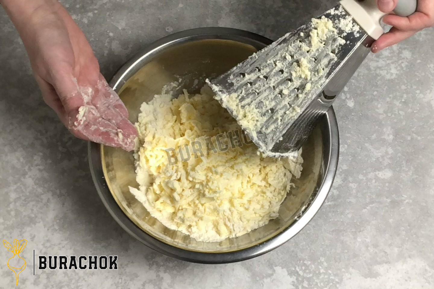 Лимонний тарт з меренгою французький пиріг