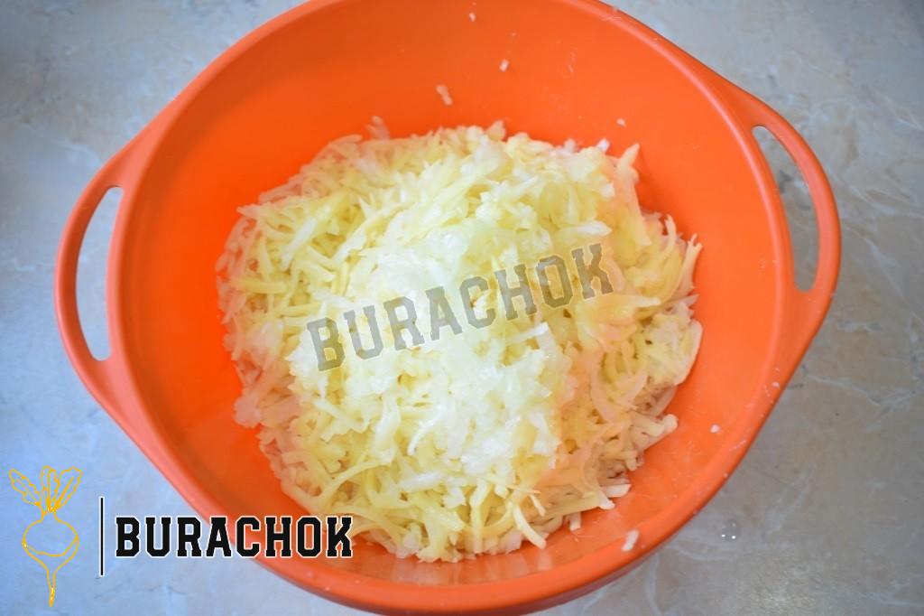 Класичні картопляні деруни