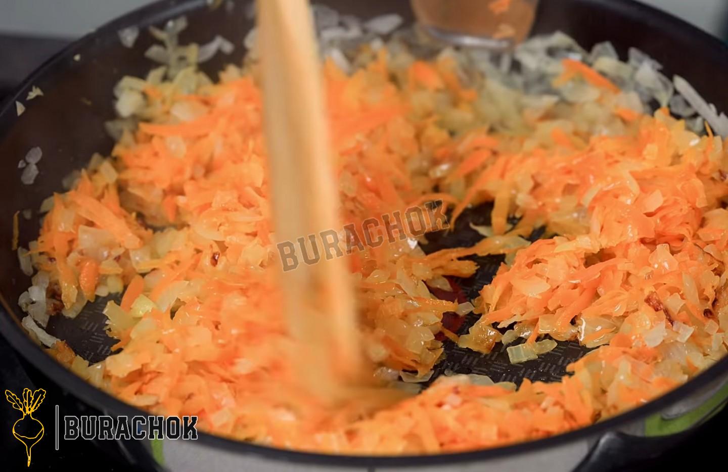 Збірна класична м'ясна солянка з ковбасками копченими