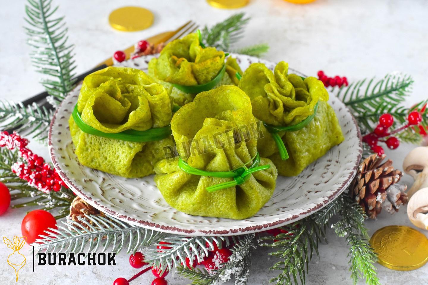 Млинцеві мішечки з жульєном 