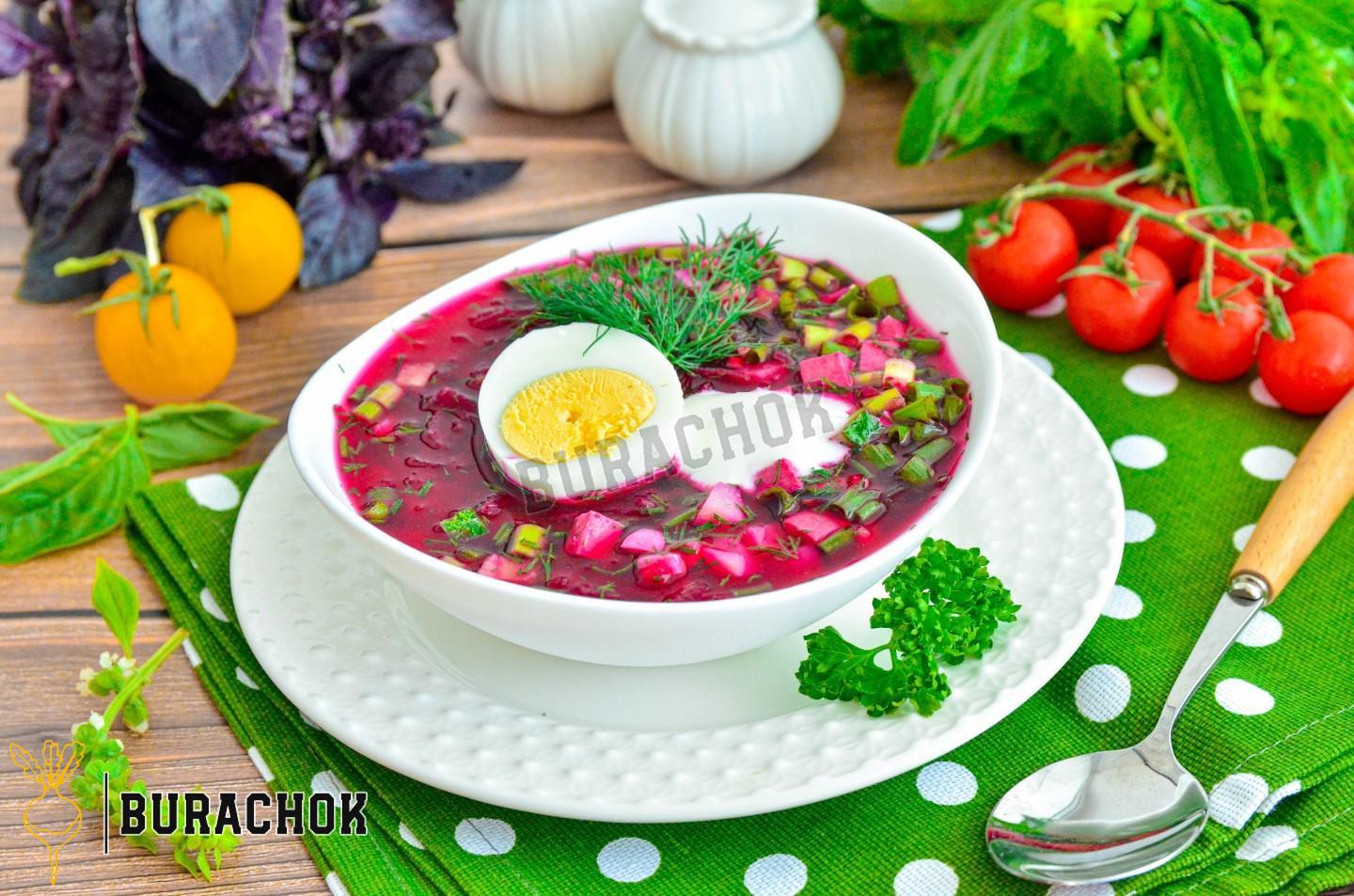 Холодний борщ з ковбасою
