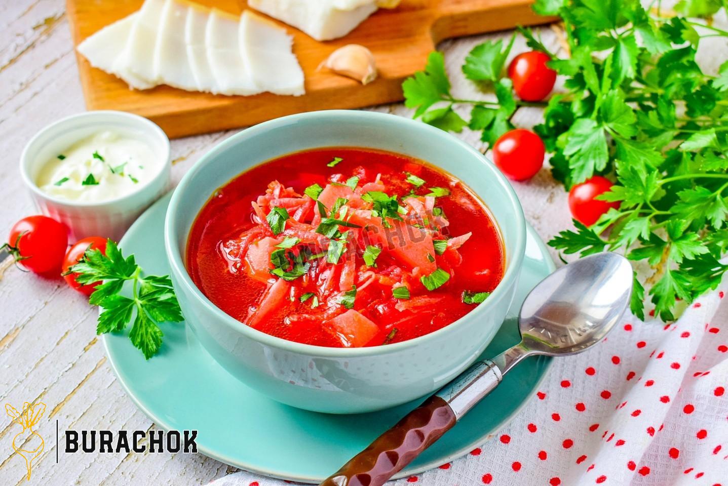 Борщ з пекінською капустою