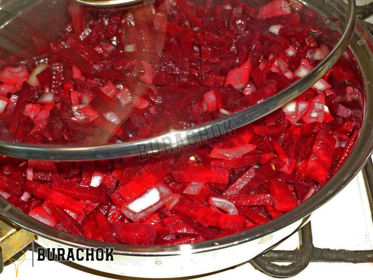 Борщ з консервованою квасолею