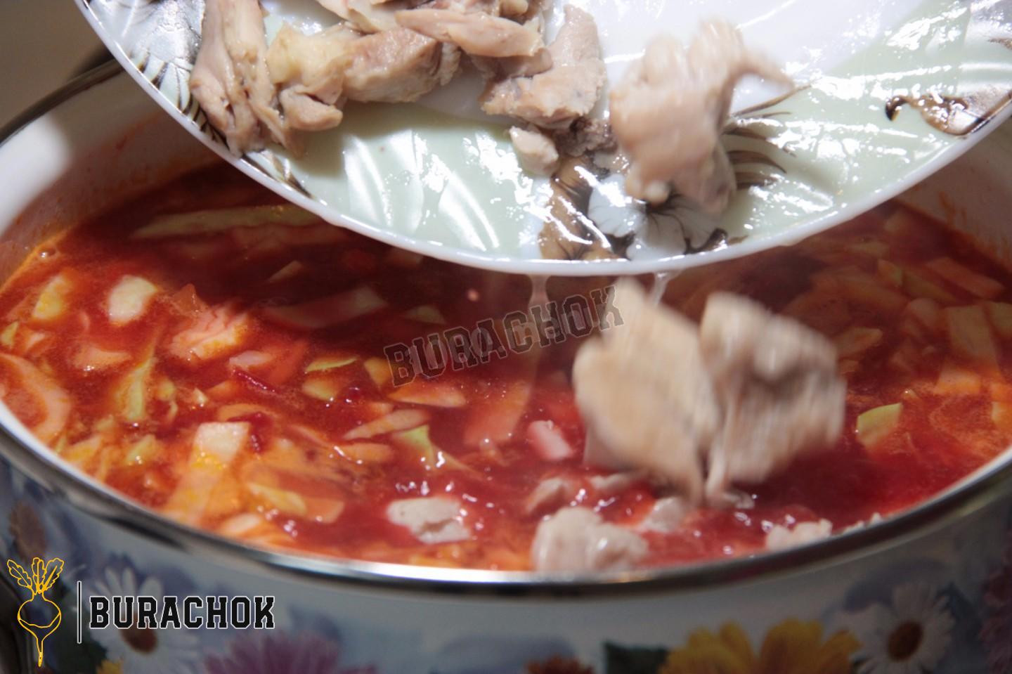 Борщ з квасолею та куркою