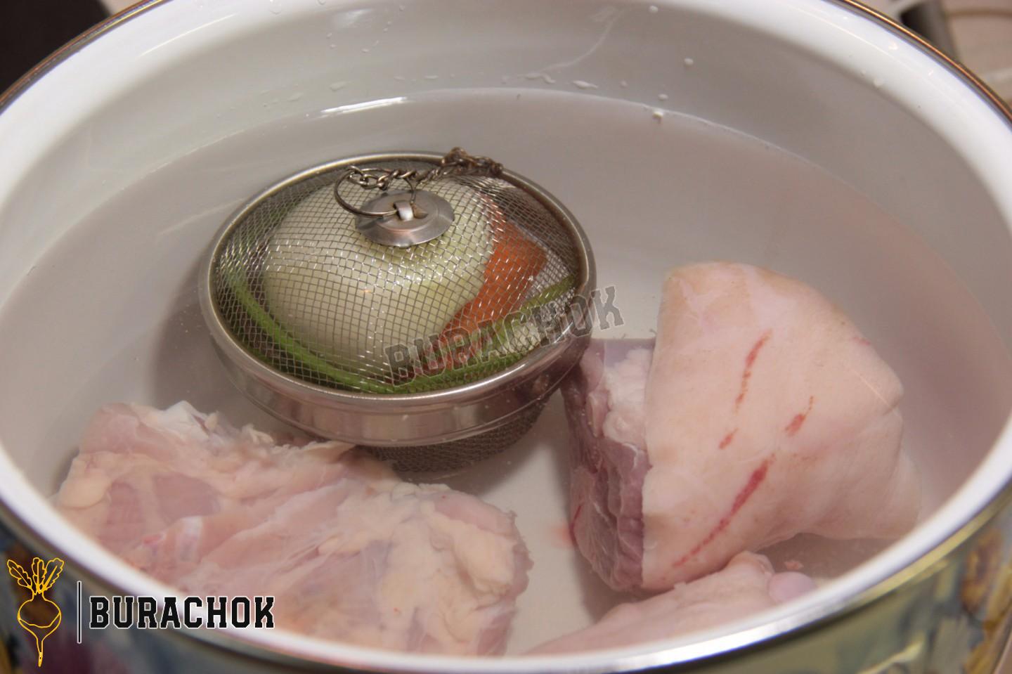 Борщ з квасолею та куркою