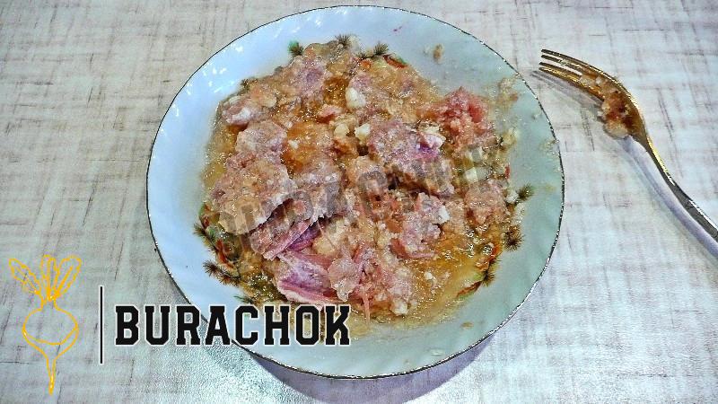 Борщ буряковий з капустою на тушонці