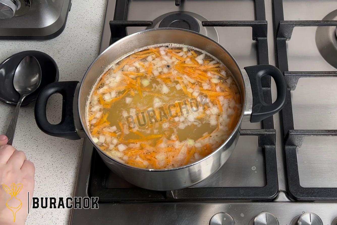 Суп бульйон курячий з картоплею